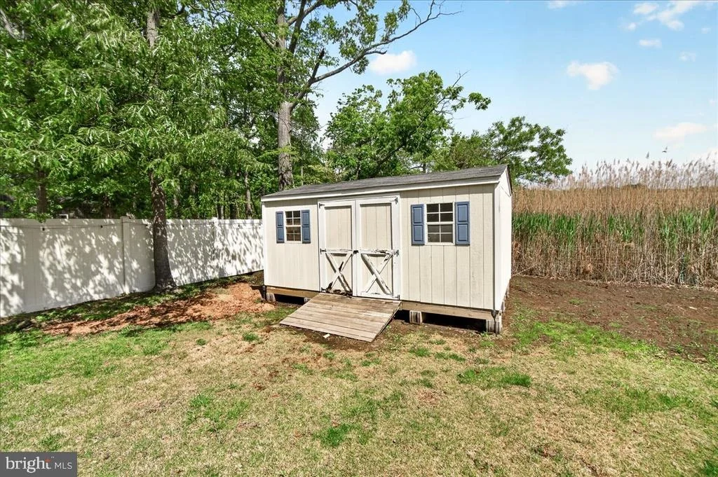 Photo of 3847 HOLLY DRIVE