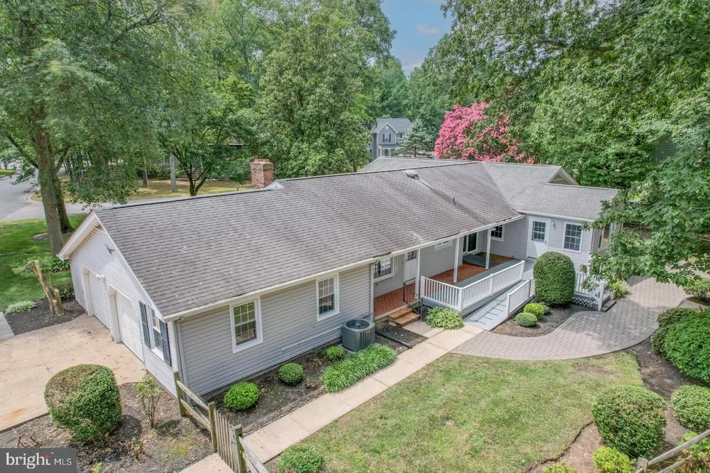 Photo of 5 WINGED FOOT ROAD
