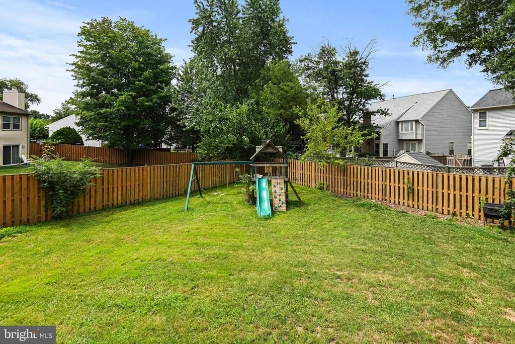 Photo of 1319 SUMMERFIELD DRIVE