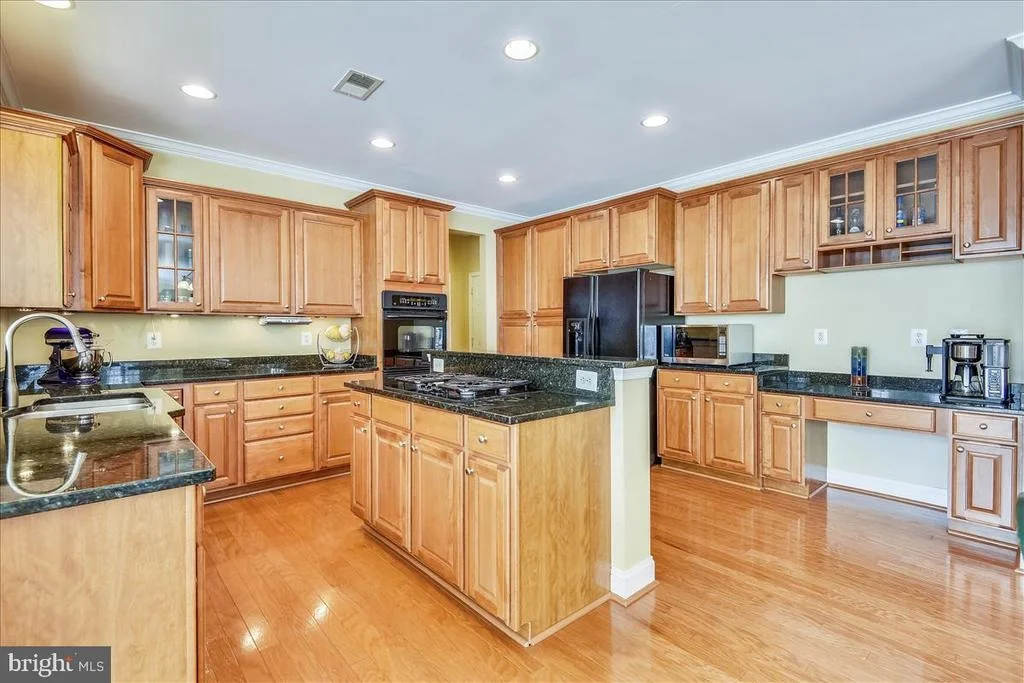 Photo of 25861 SPRING FARM CIRCLE