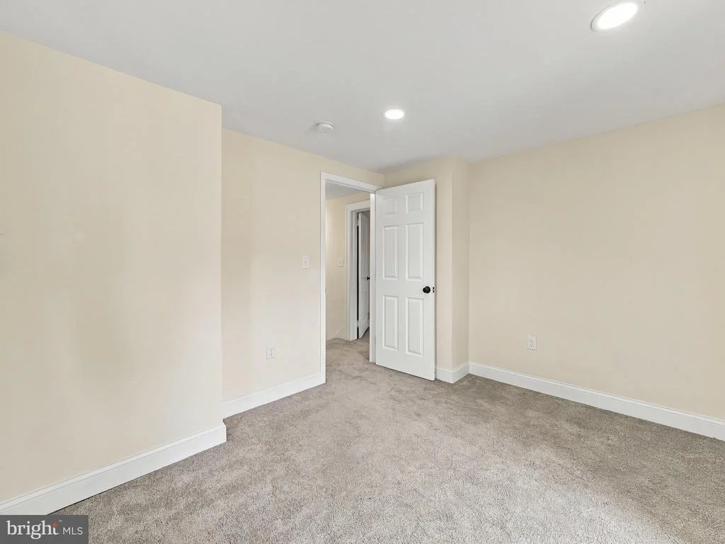 Photo of 8118 MAPLEVILLE ROAD