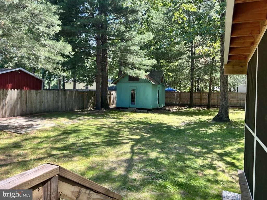 Photo of 836 SPRUCE LANE