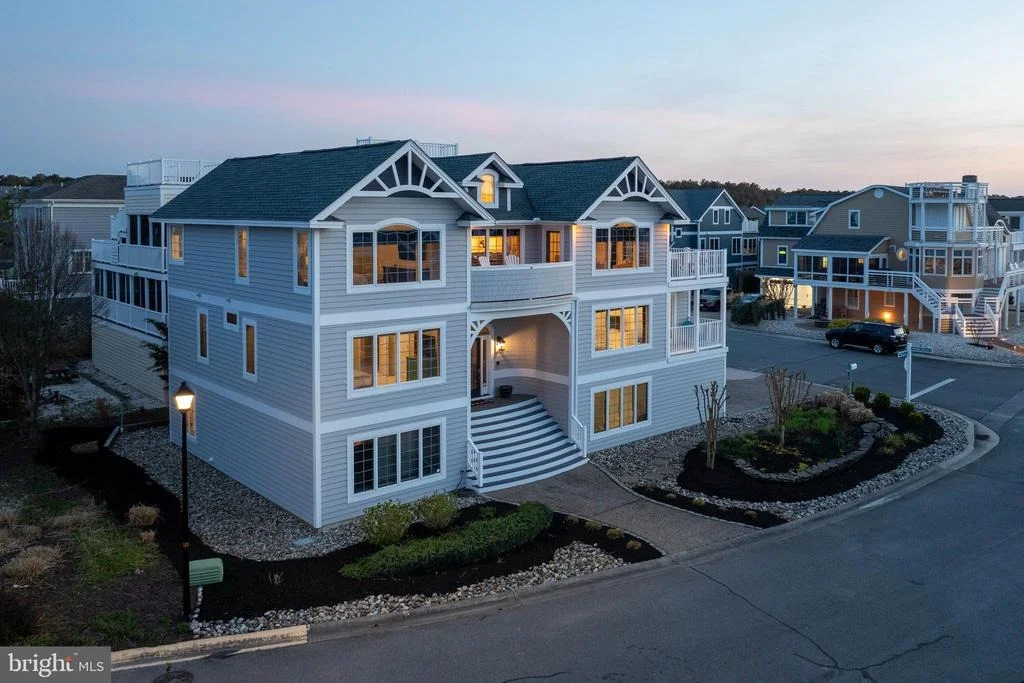 Photo of 142 HENLOPEN SHORES CIRCLE