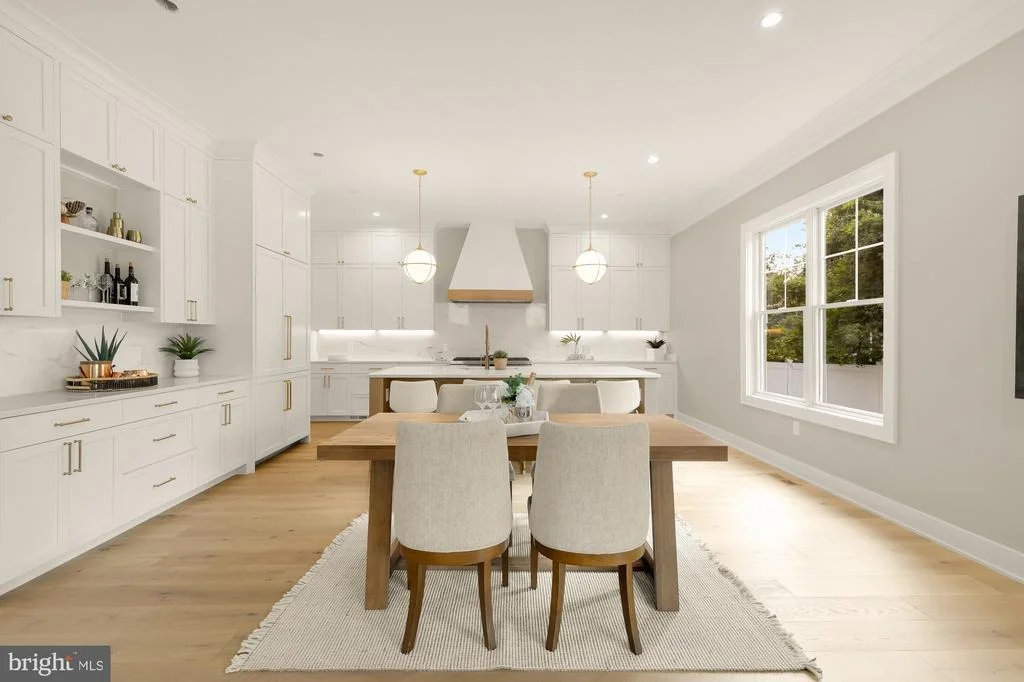 Photo of 9508 FOREST ROAD