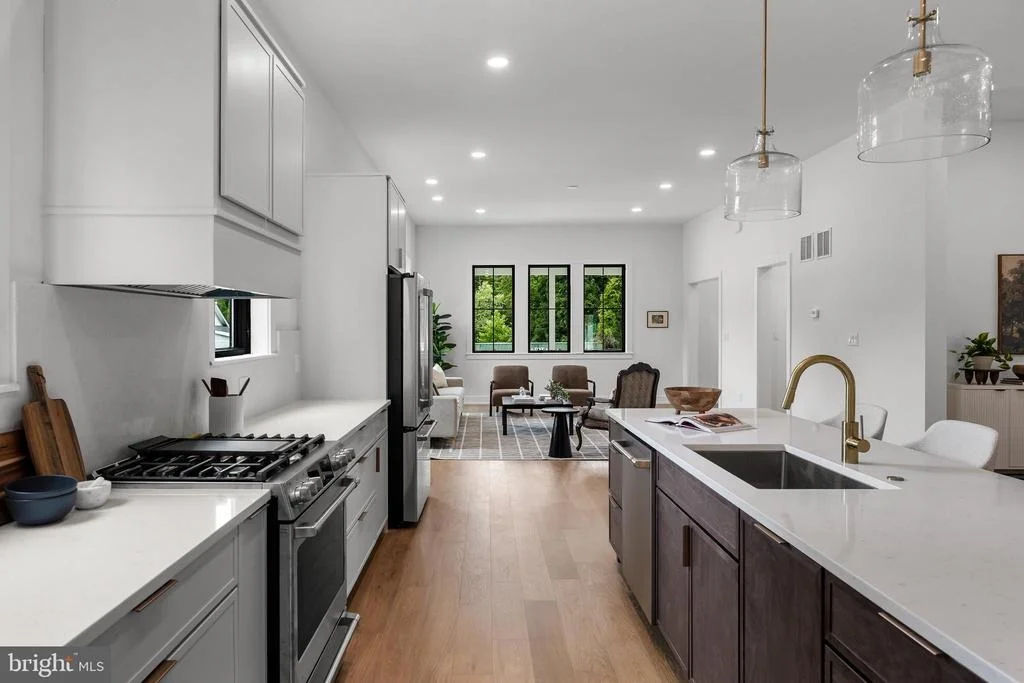 Photo of 6 CHAPEL AVENUE
