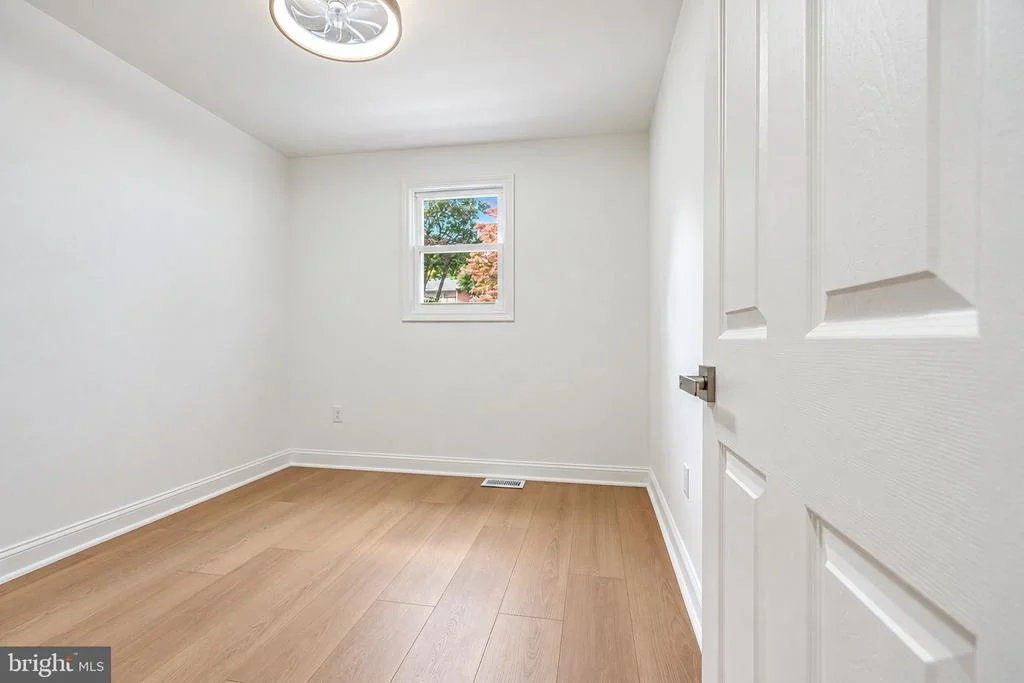 Photo of 1017 ROXLEIGH ROAD