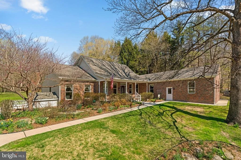 Photo of 3160 SANDY HOOK ROAD