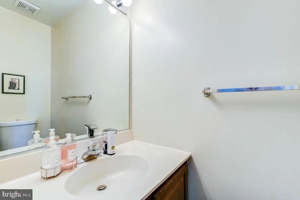 Photo of 344 GREENSPRING LANE