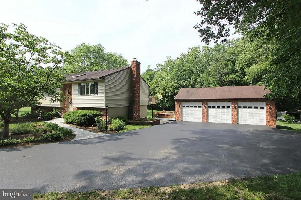 Photo of 269 SIGMA DRIVE