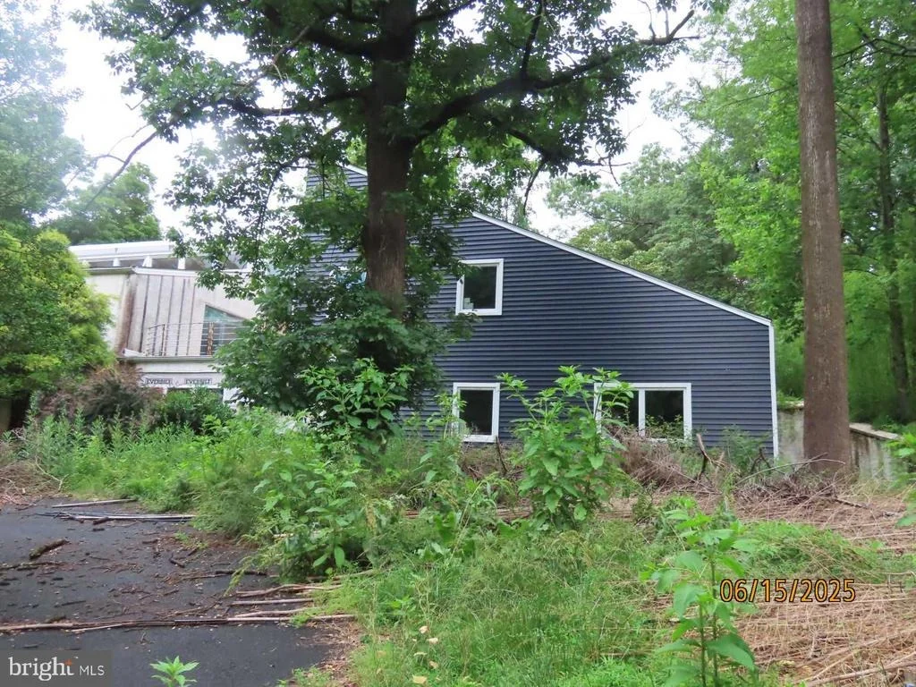 Photo of 1710 TWINING ROAD