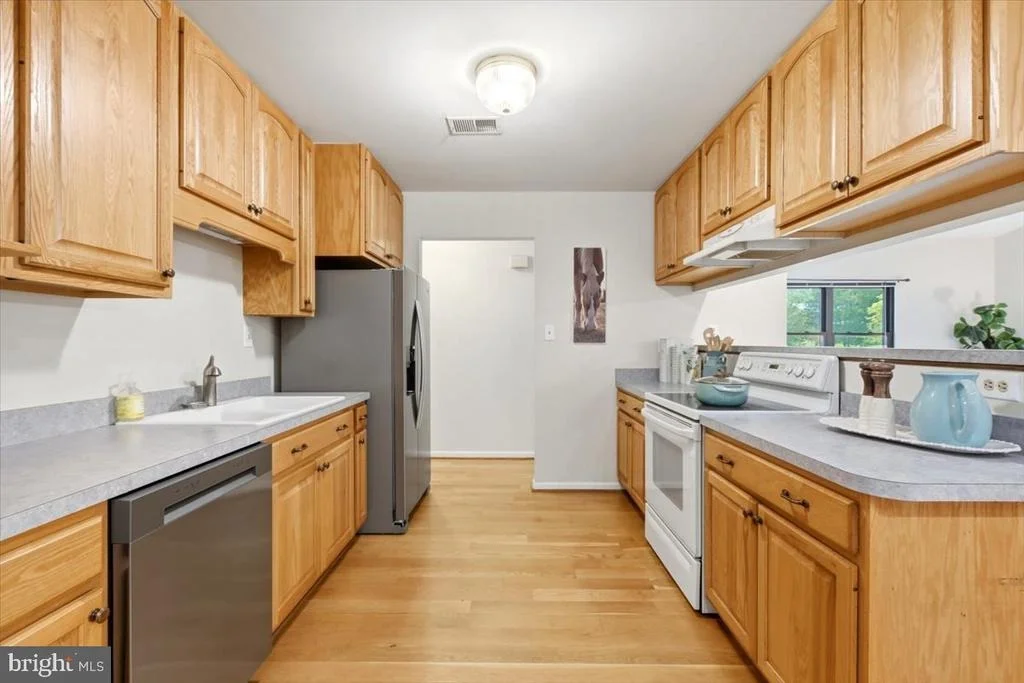 Photo of 7434 CEDAR KNOLLS DRIVE