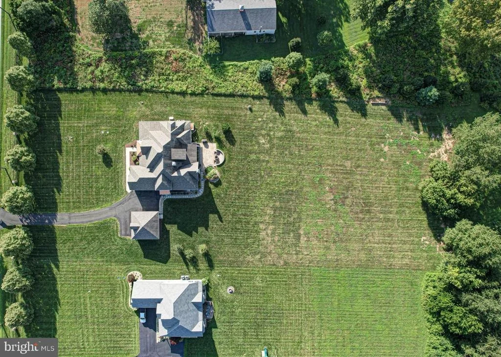 Photo of 1233 BUNKER HILL ROAD