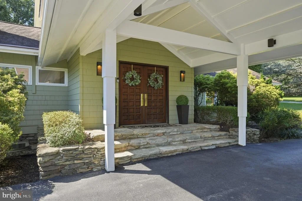 Photo of 6303 WINPENNY DRIVE