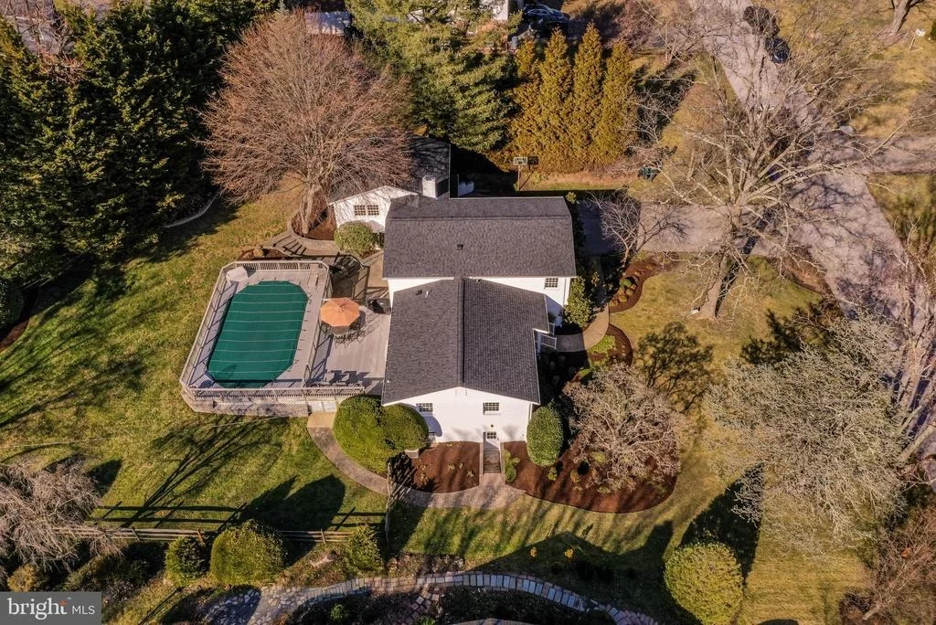 Photo of 2510 JONATHAN ROAD