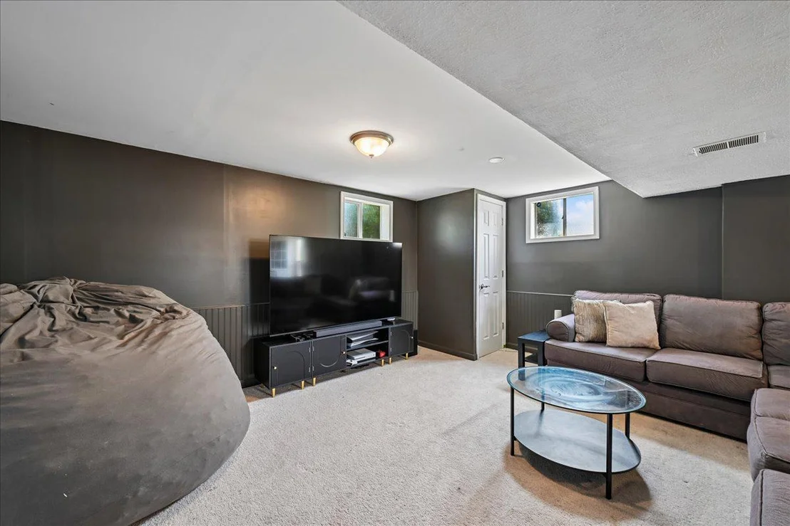 Photo of 8901 TOWNSEND LANE