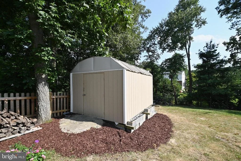Photo of 1801 ROLLINS DRIVE