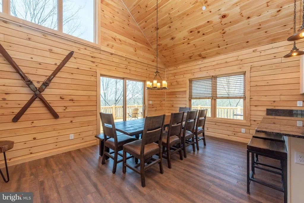 Photo of 828 N CAMP RD