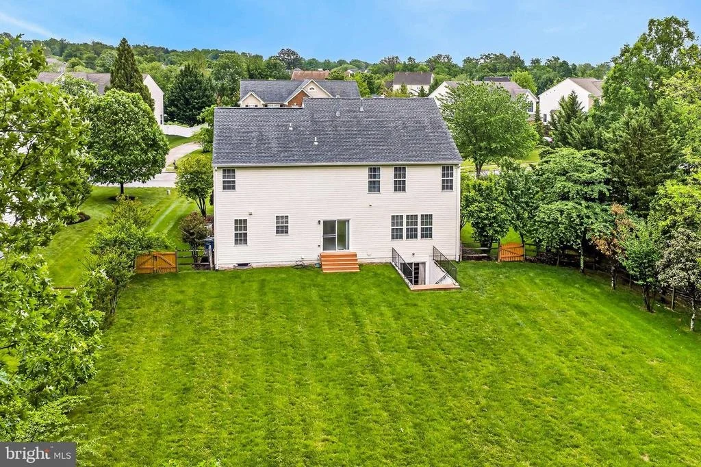 Photo of 25825 SPRING FARM CIRCLE
