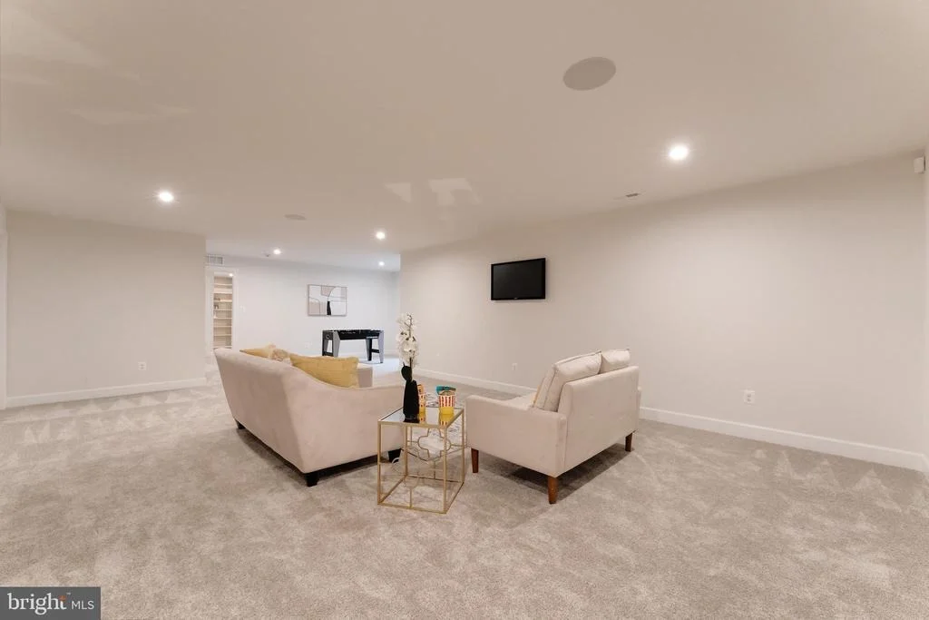 Photo of 43044 GREELEY SQUARE