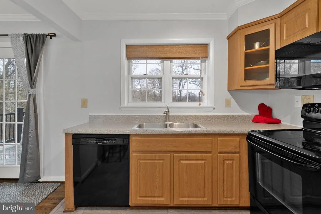 Photo of 1029 BROADVIEW ROAD
