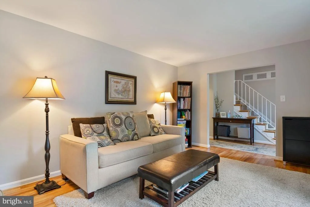 Photo of 9514 WALLINGFORD DRIVE