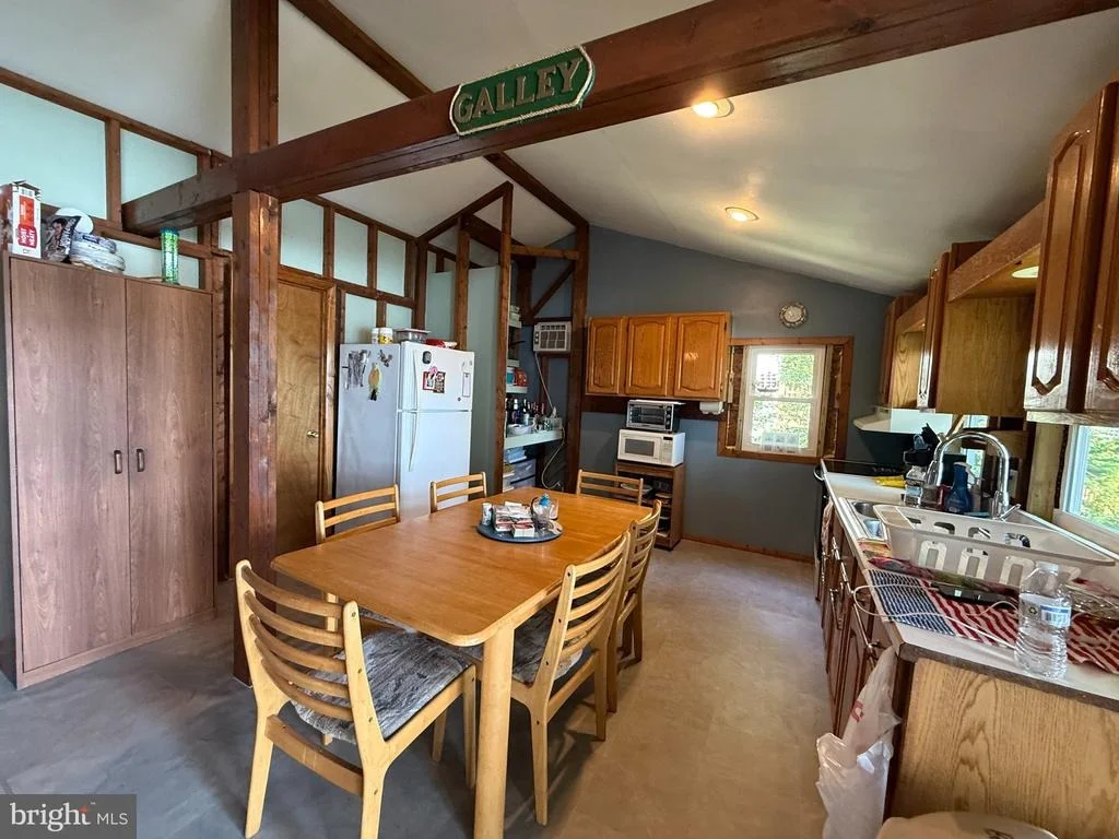 Photo of 47 BEECH ISLAND