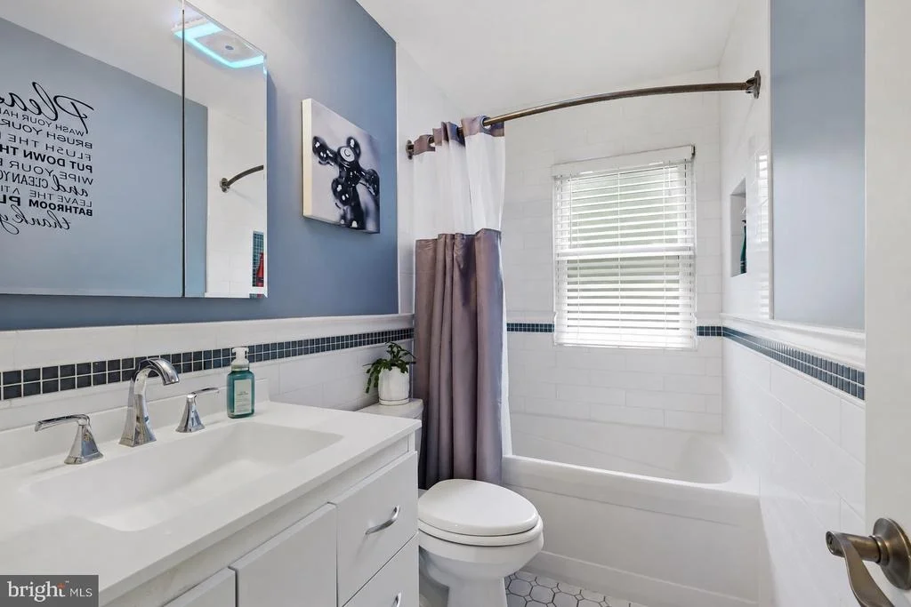 Photo of 2295 DUNSTER LANE