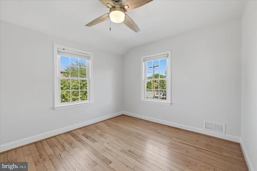 Photo of 4444 20TH ROAD N