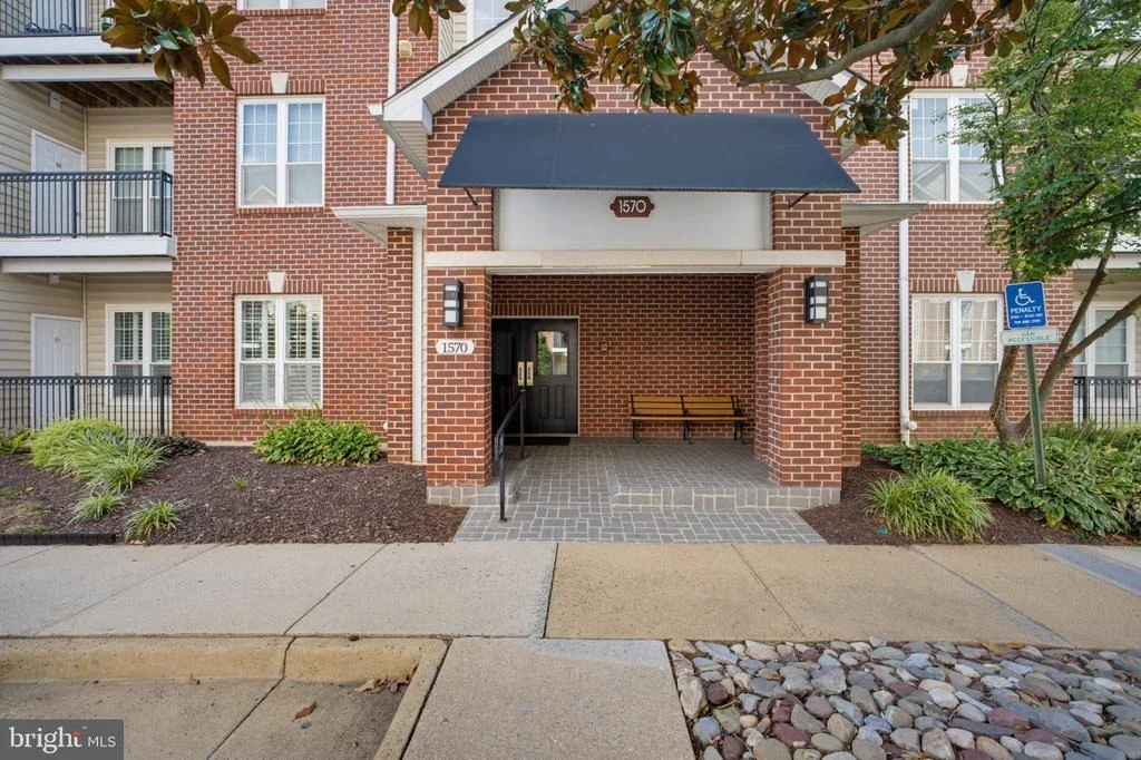 Photo of Unit 7109 at 1570 SPRING GATE DRIVE