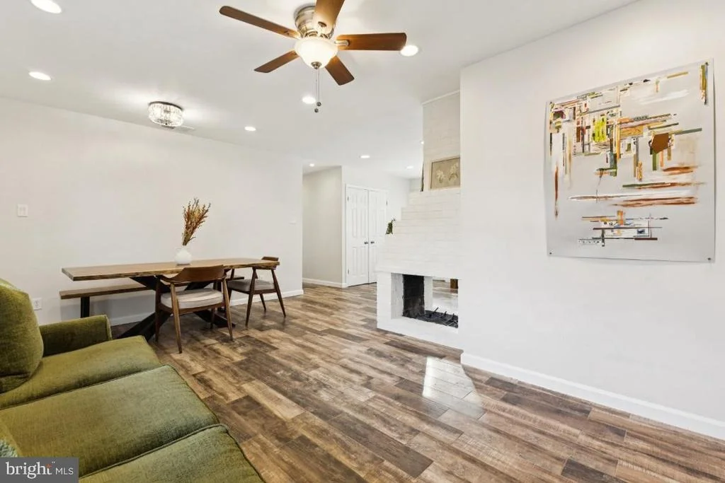 Photo of 7433 BATH STREET