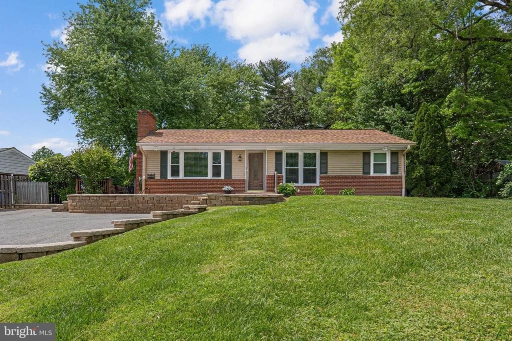Photo of 26800 HOWARD CHAPEL DRIVE
