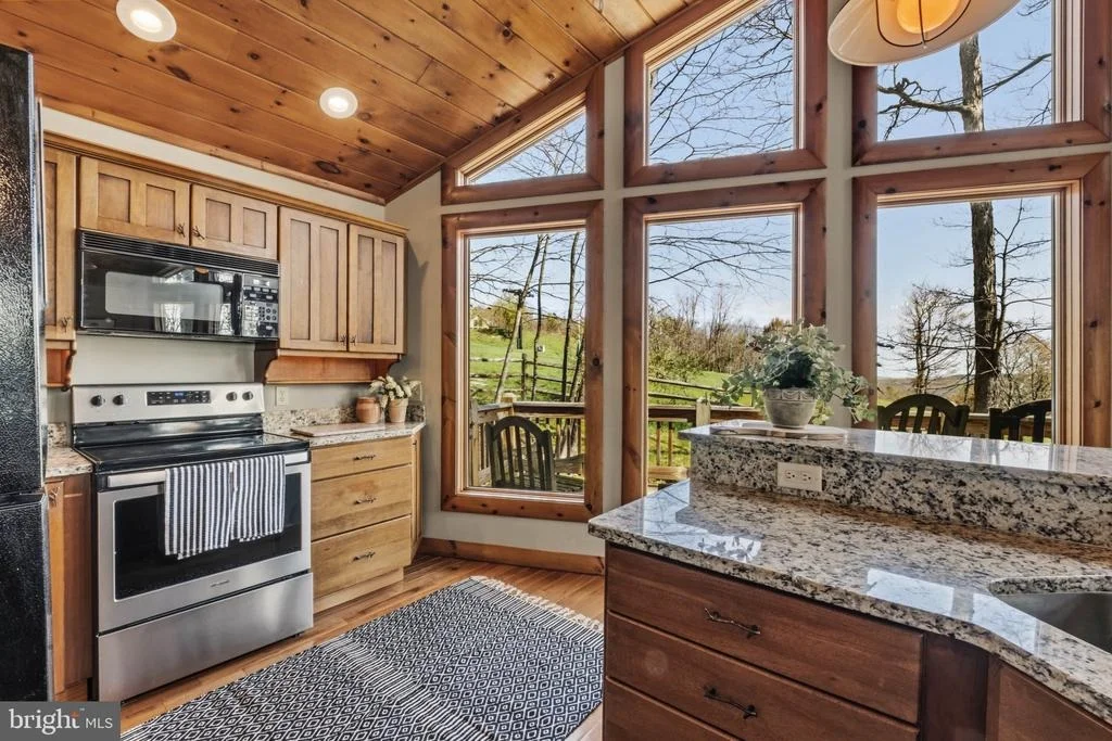 Photo of 206 HIGHLINE DRIVE