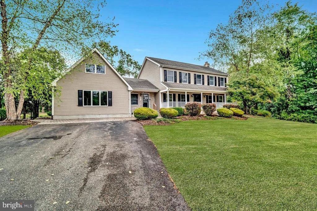 Photo of 526 COUNTY ROAD 579