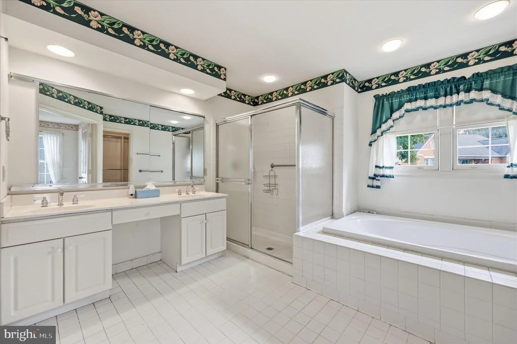 Photo of 2429 BEAR DEN ROAD