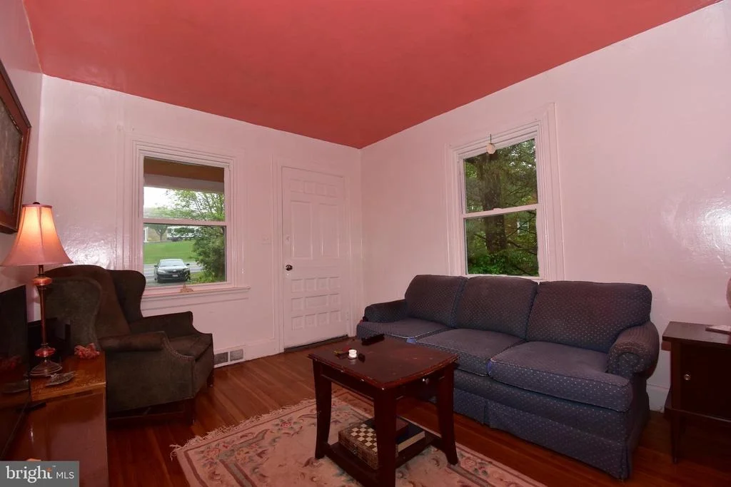 Photo of 5244 WATERLOO ROAD