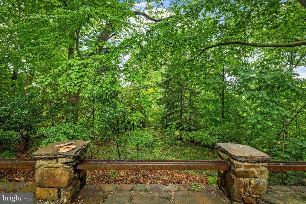 Photo of 222 LONGWOOD ROAD