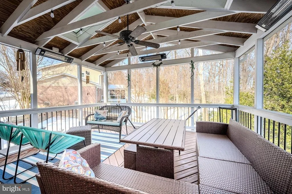 Photo of 6112 HARMON PLACE