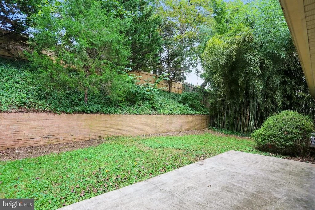 Photo of 2124 EDGEWATER PARKWAY