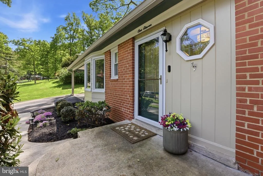 Photo of 111 LILLIAN LANE