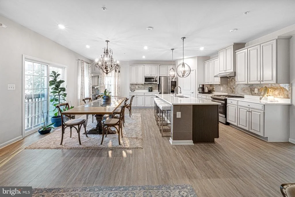 Photo of 13511 HEBRON LANE