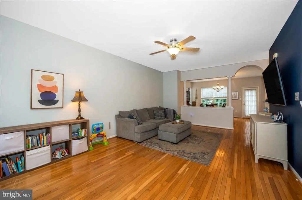 Photo of 9548 KINGSTON PLACE