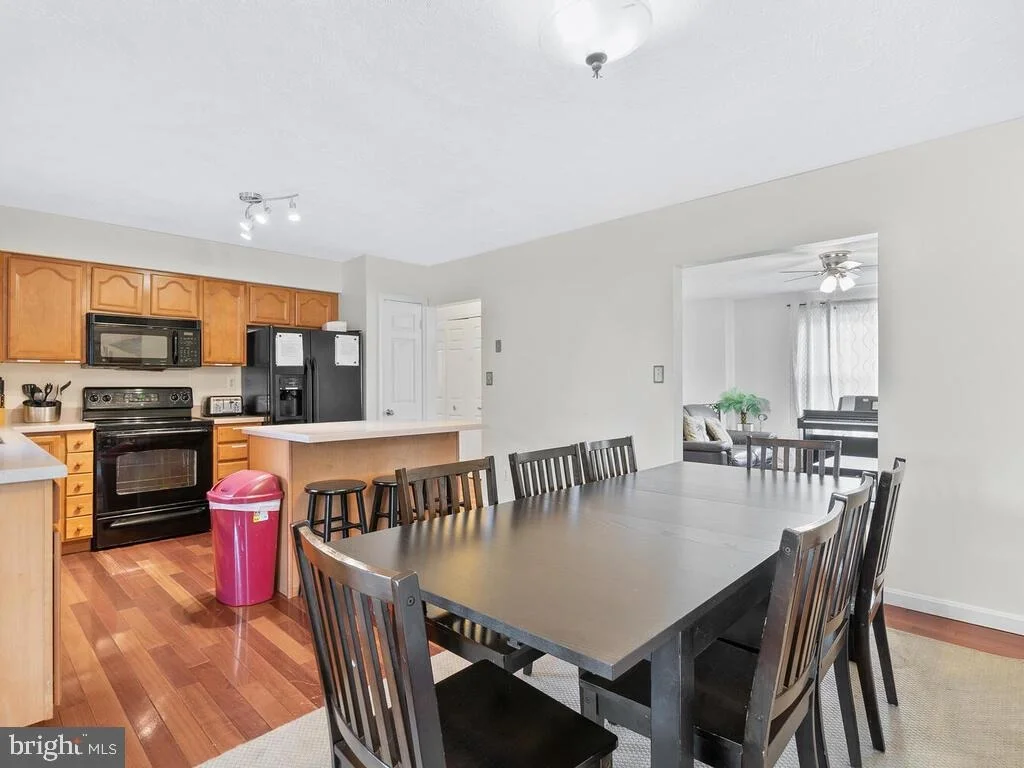 Photo of 12420 POPLAR VIEW DRIVE