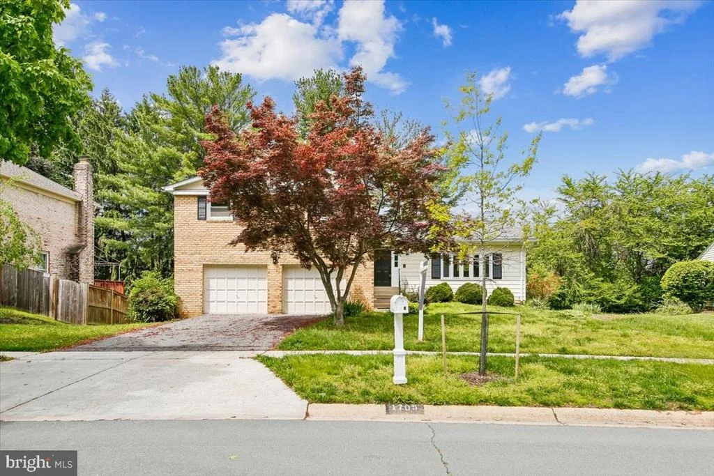 Photo of 1705 CRESTVIEW DRIVE