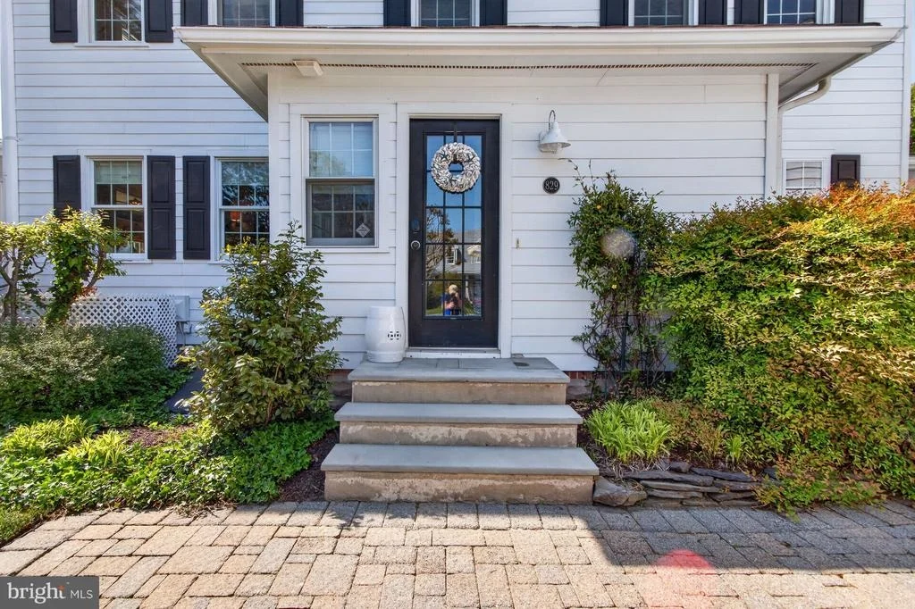 Photo of 829 SAVANNAH ROAD