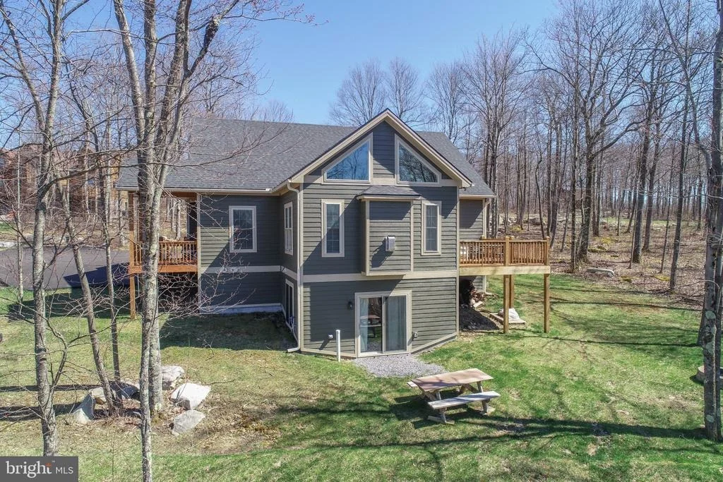 Photo of 448 BILTMORE VIEW