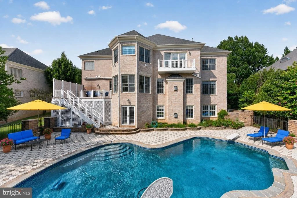 Photo of 6245 LINWAY TERRACE