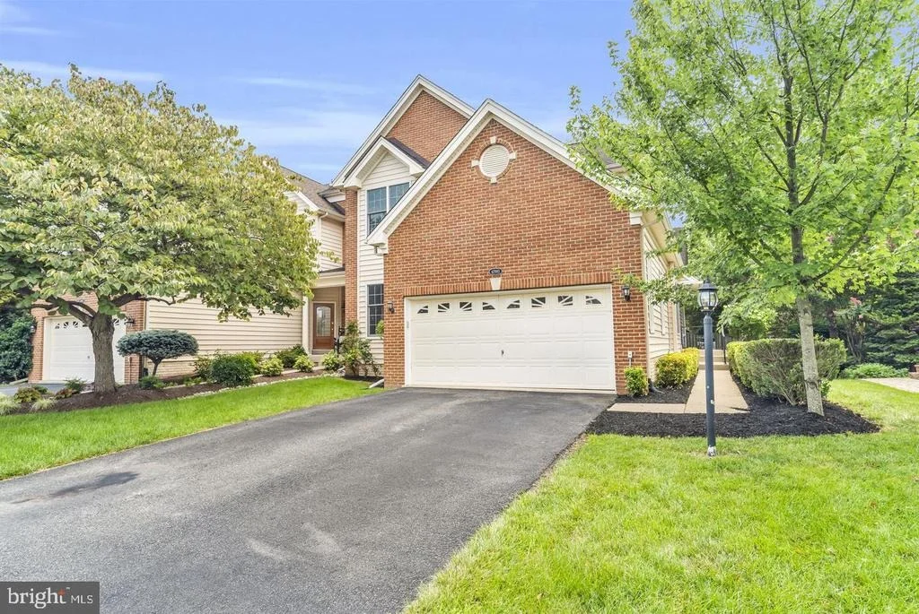 Photo of 42985 PASCALE TERRACE