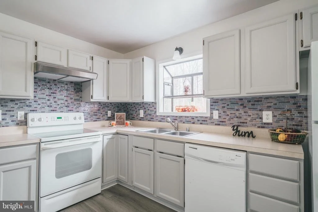 Photo of 13325 MARSH ROAD