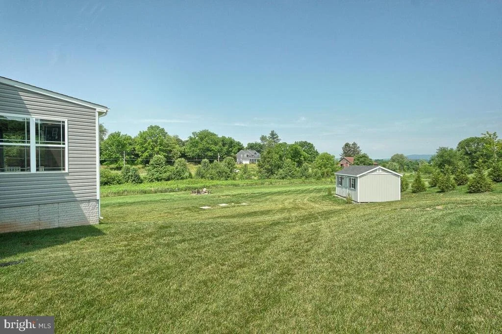 Photo of 8702 HAWBOTTOM ROAD