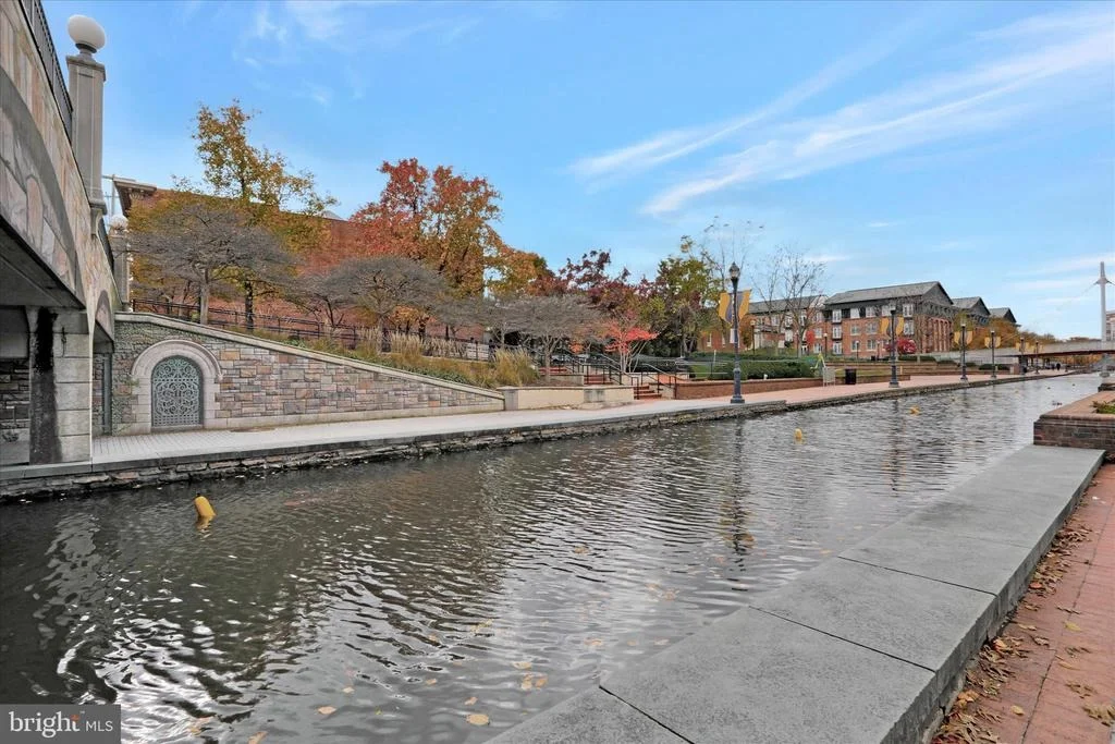 Photo of 20 MAXWELL SQUARE